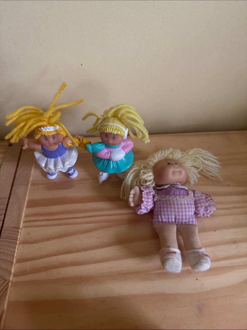 Cabbage patch miniature doll and figures
